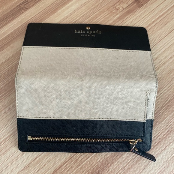 Kate Spade Cameron Clutch Wallet Snap Closure Black and Beige Coloblock - Picture 6 of 7